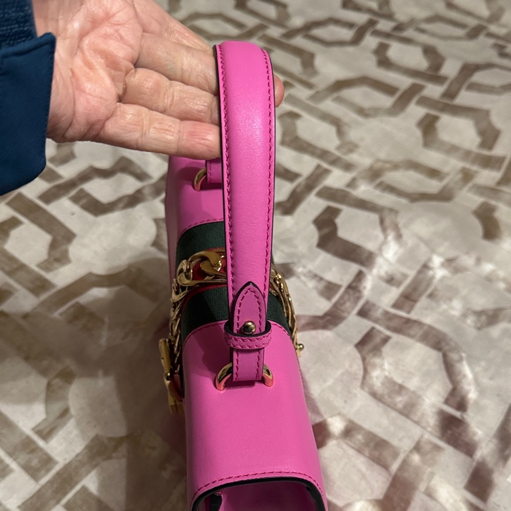 Pink Leather Handbag - Picture 15 of 16